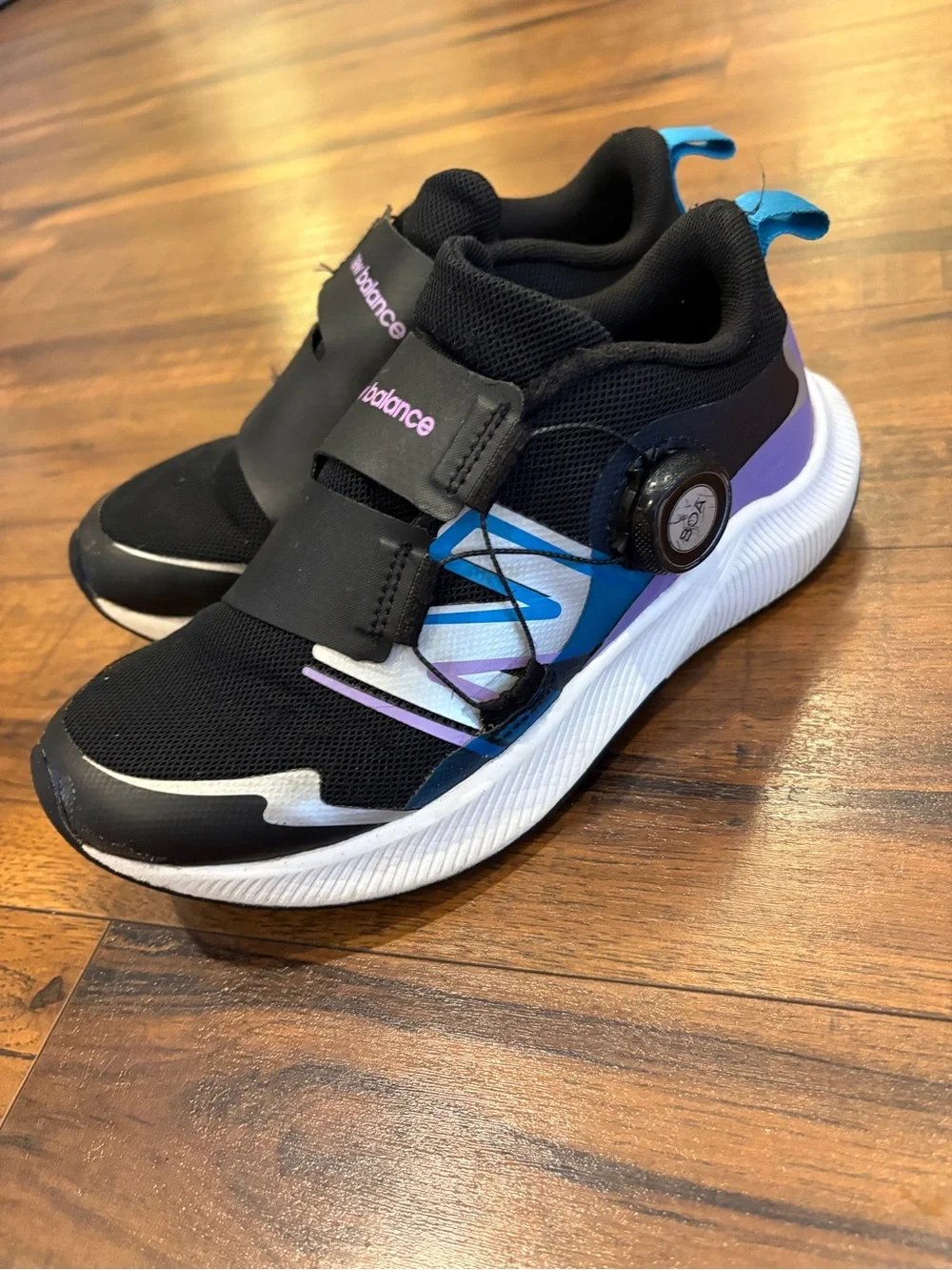 New Balance DynaSoft Reveal v4 BOA Running Shoes Black Purple Blue Youth 2.5